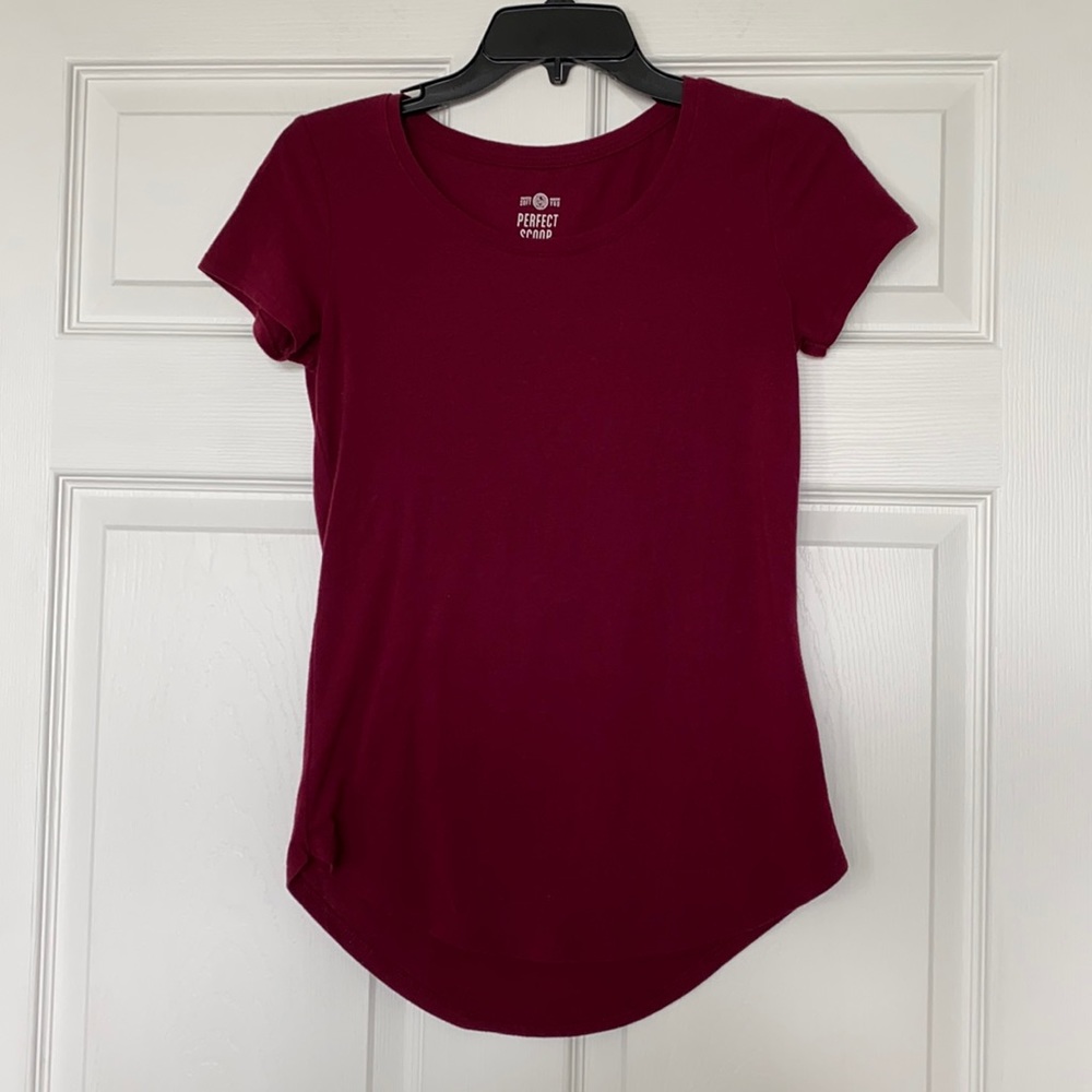 Women’s short sleeve size XS